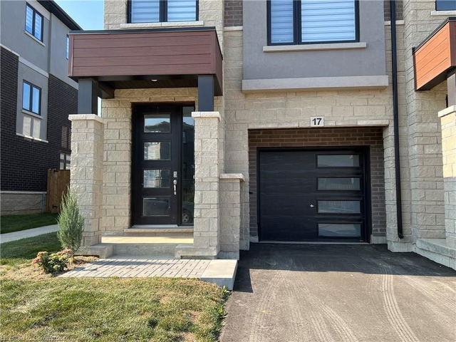 17 Cadwell Lane