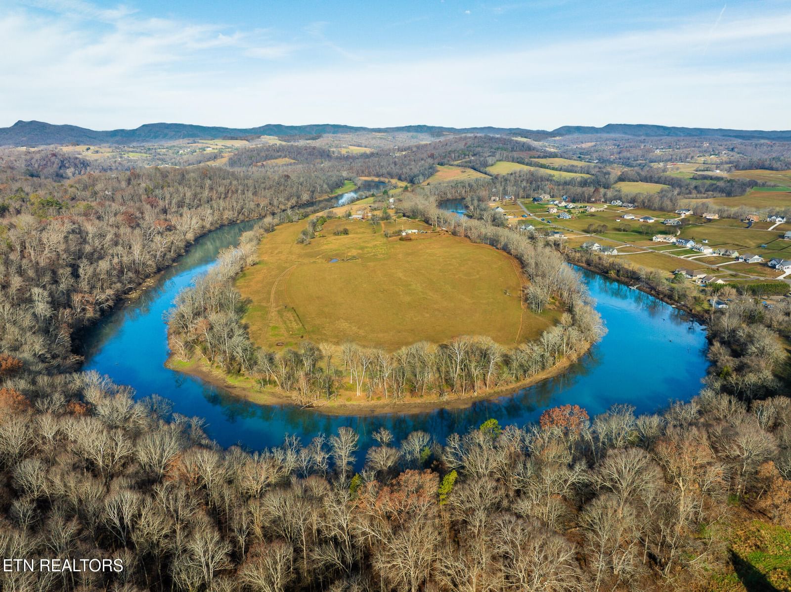 598 Horse Shoe Bend Rd, Blaine, TN 37709 — Photo 1