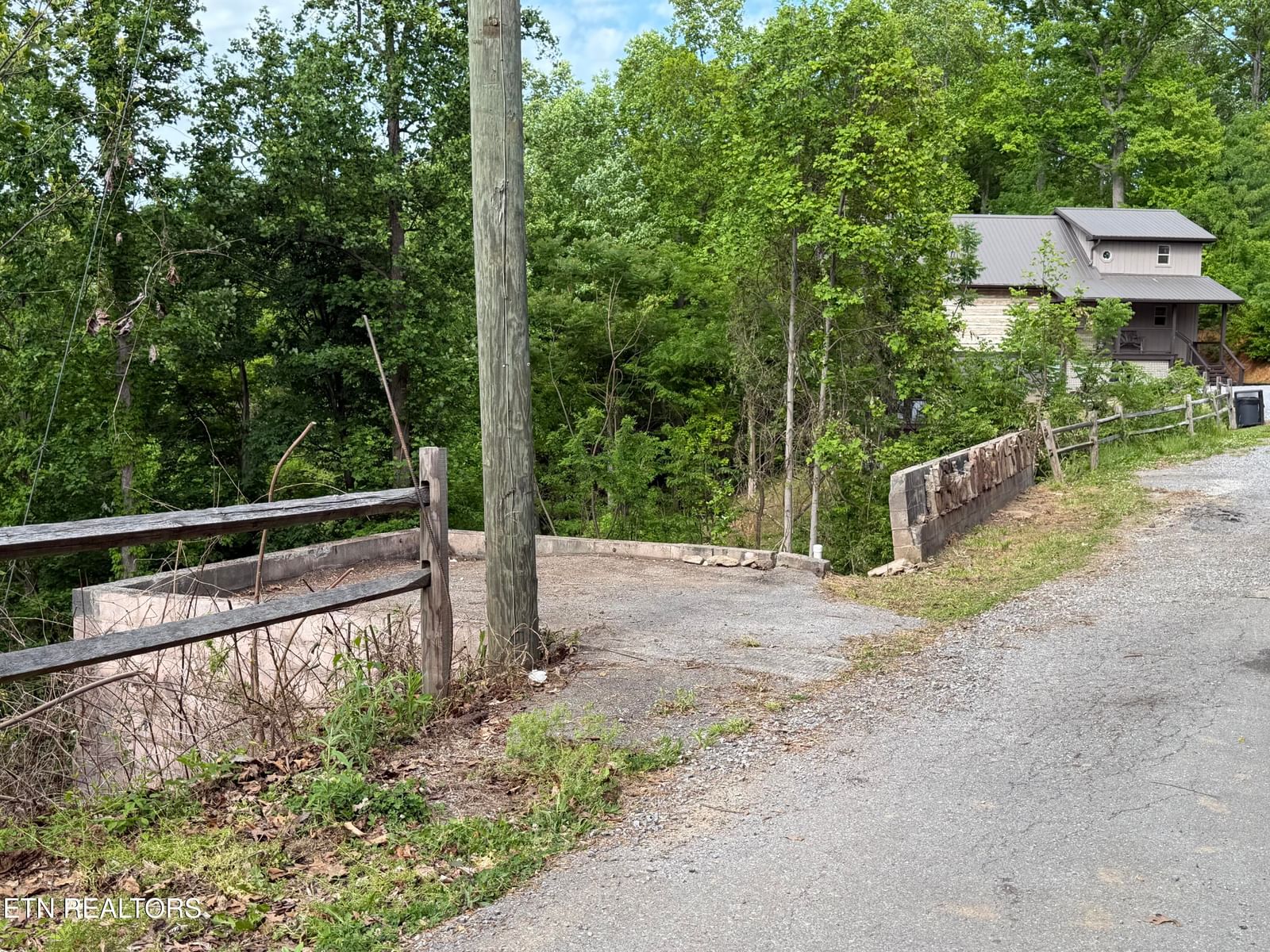 823 Kings Way, Gatlinburg, TN 37738 — Photo 1