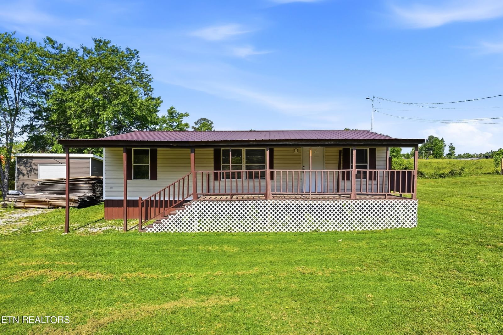 152 Woodlawn Drive, Jamestown, TN 38556 — Photo 1