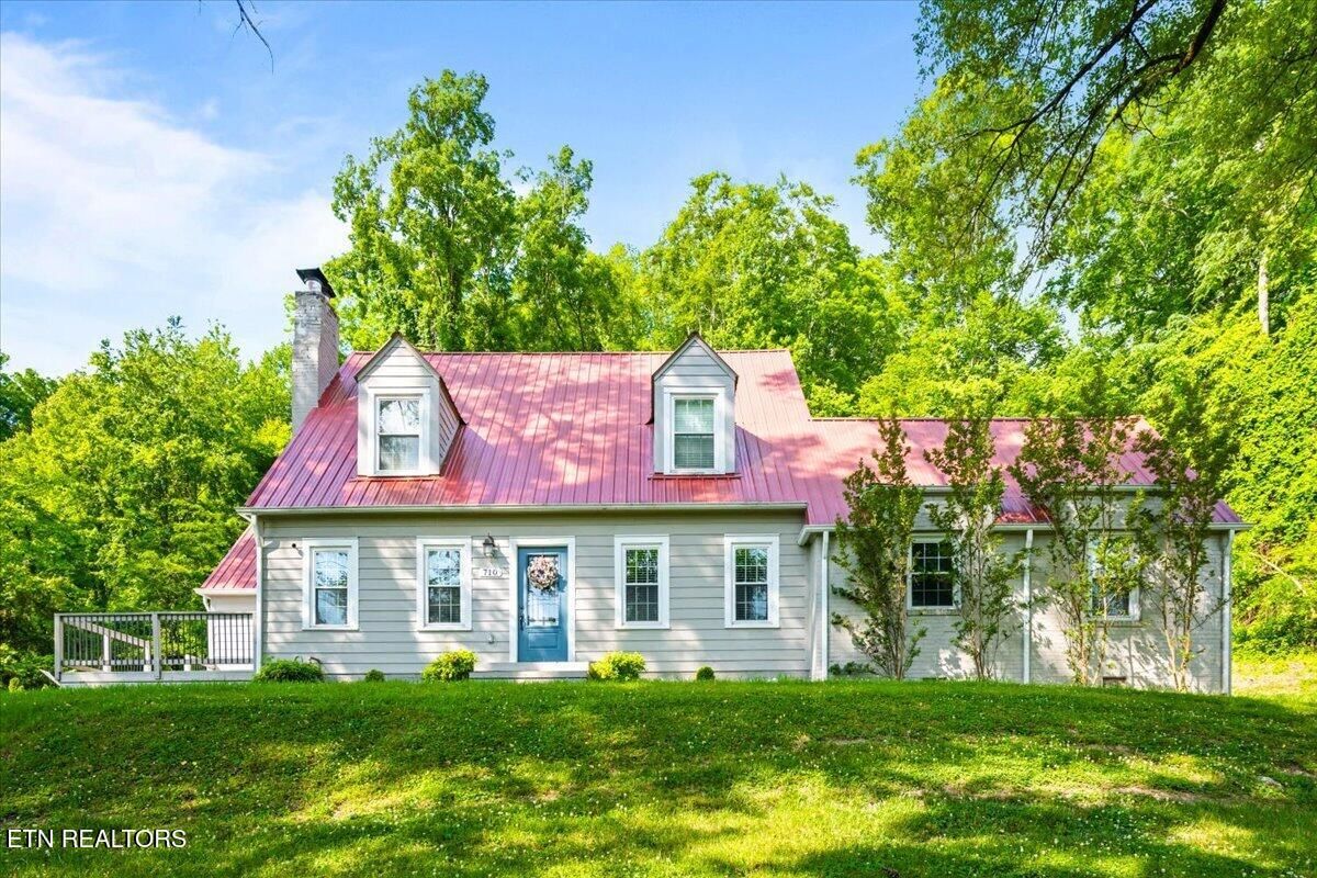710 Tennessee Ave, LaFollette, TN 37766 — Photo 1