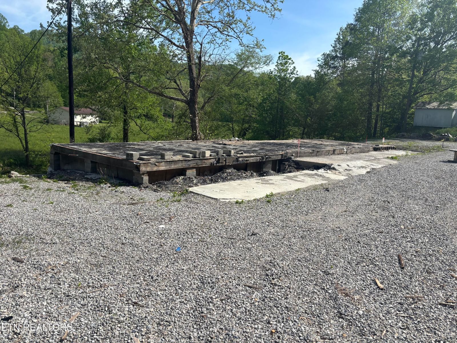 1023 Stinking Creek Rd Rd, LaFollette, TN 37766 — Photo 1