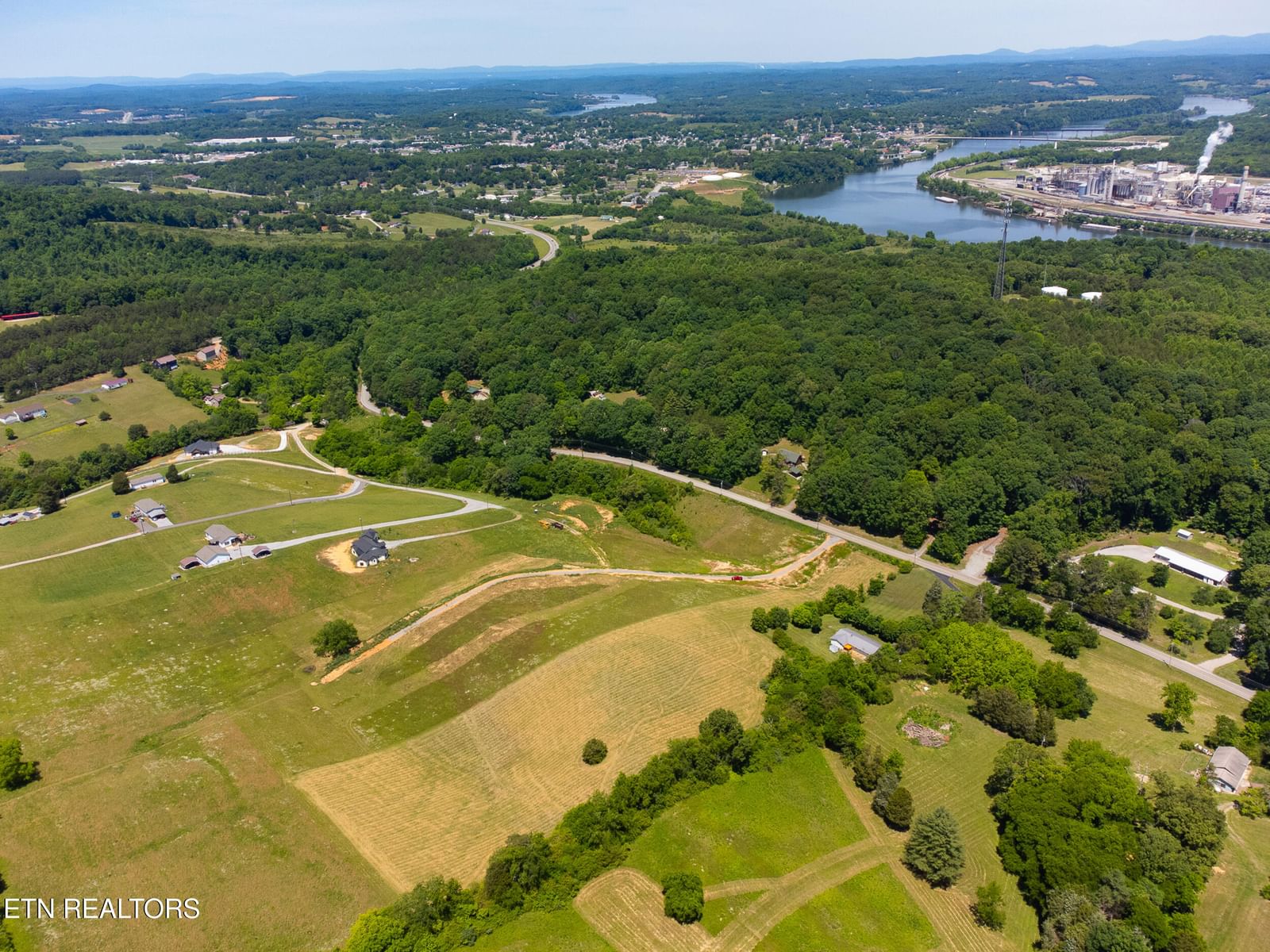 4600 Vonore Rd, Loudon, TN 37774 — Photo 1