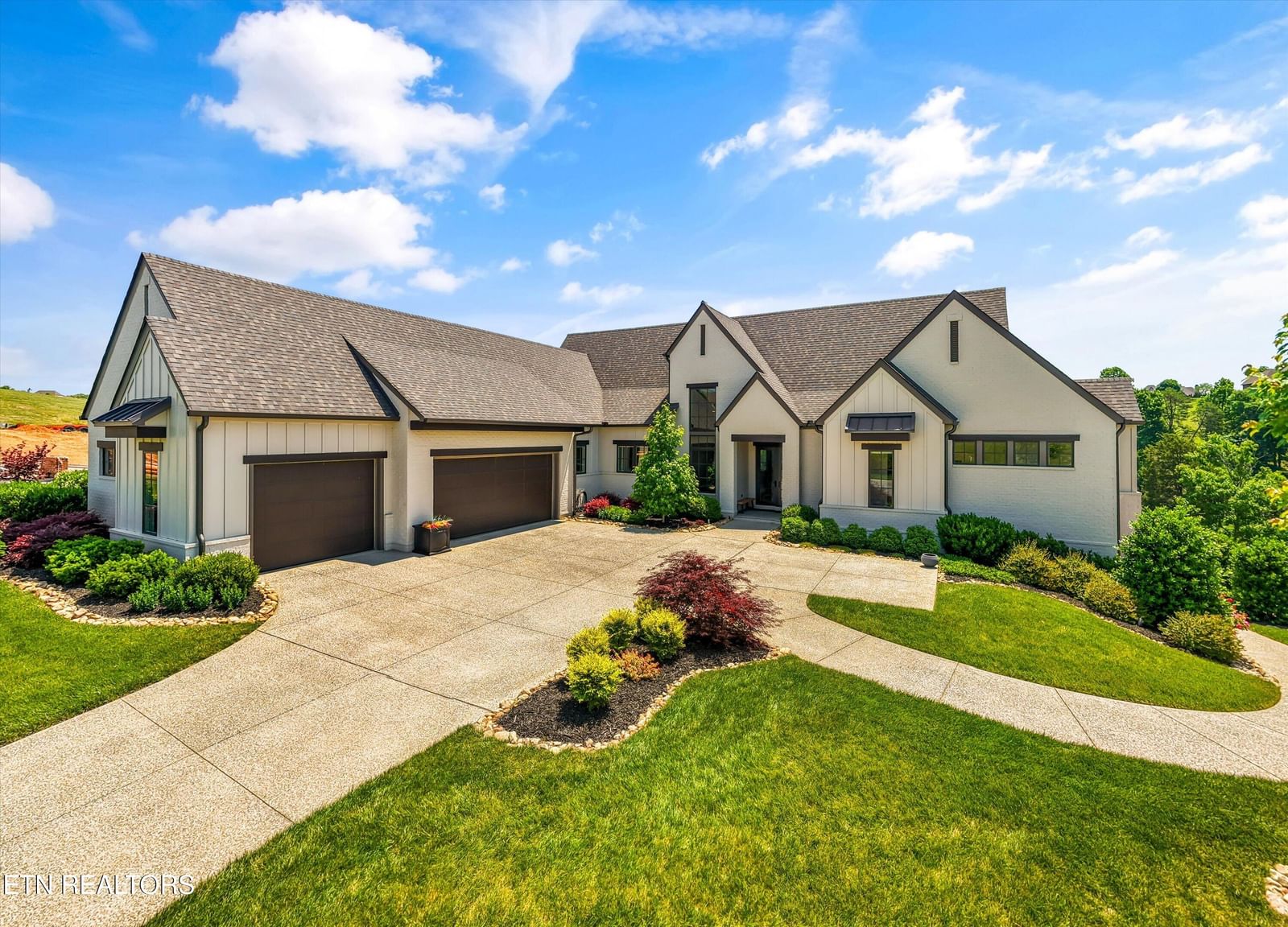 317 Admiral Court, Lenoir City, TN 37772 — Photo 1