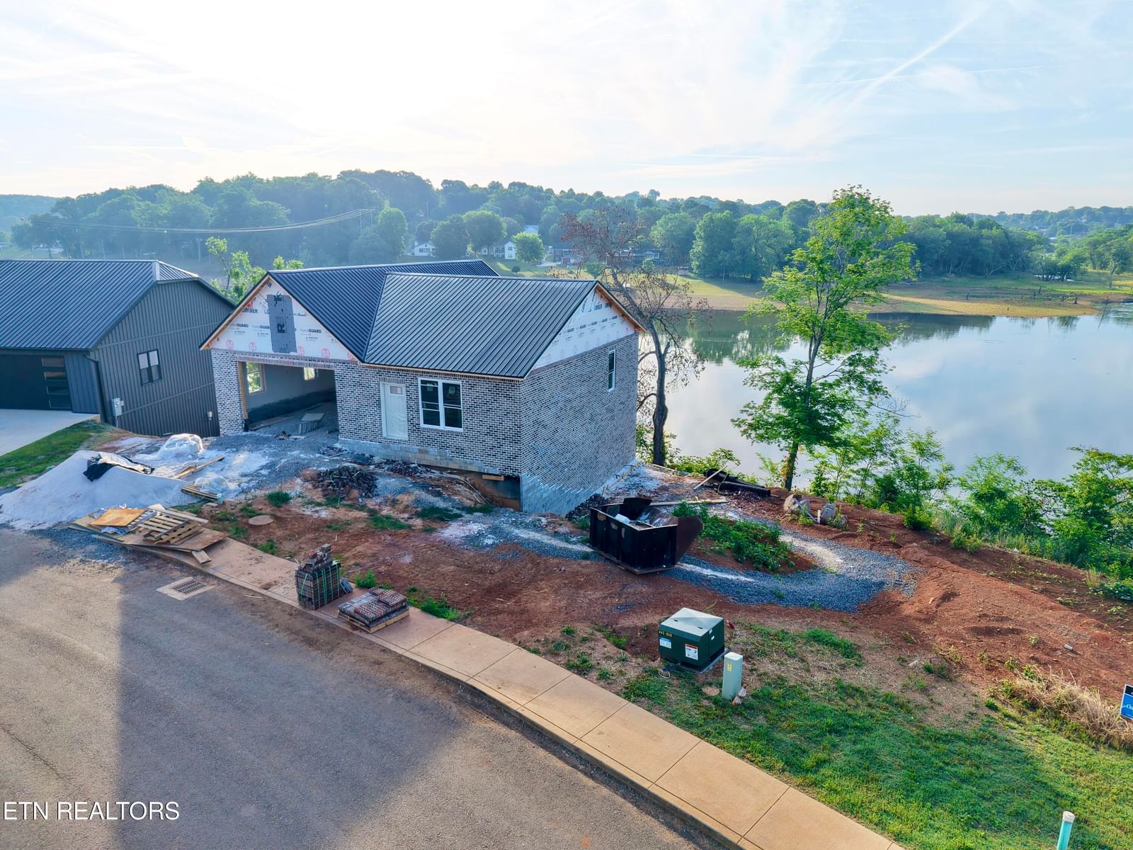171 Lakeshore Bay Drive, Jefferson City, TN 37760 — Photo 1
