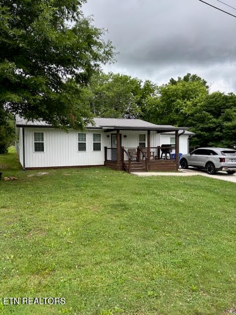 409 Greenwood Circle, Madisonville, TN 37354 — Photo 1