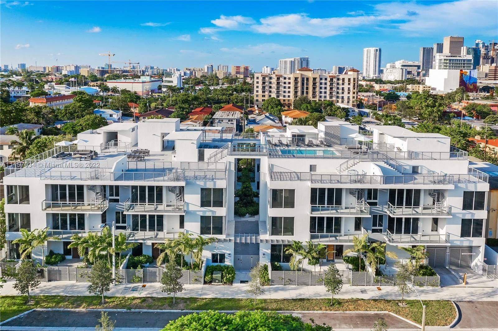 545 SW 11th St, Unit 207 - 1