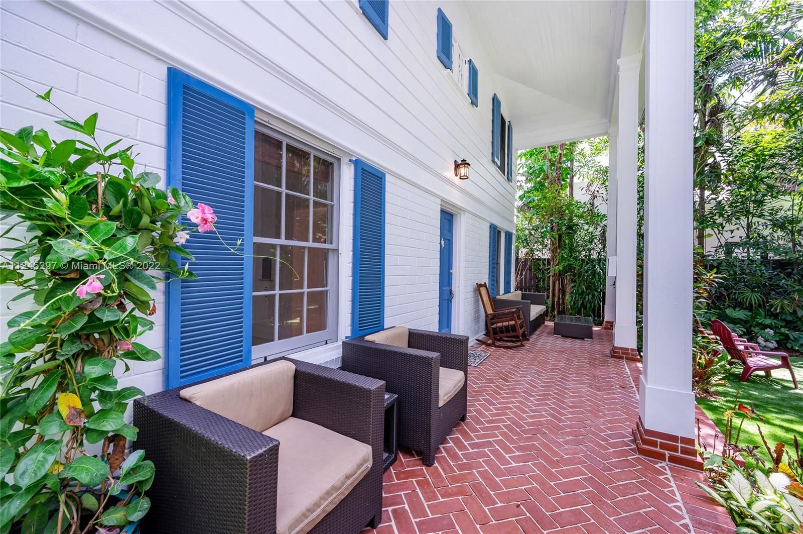 3569 Avocado Ave - 1