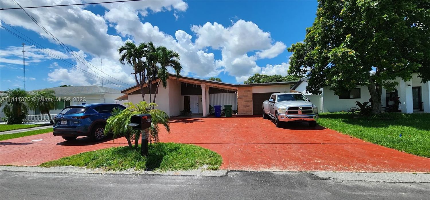 6632 Evergreen Dr - 1