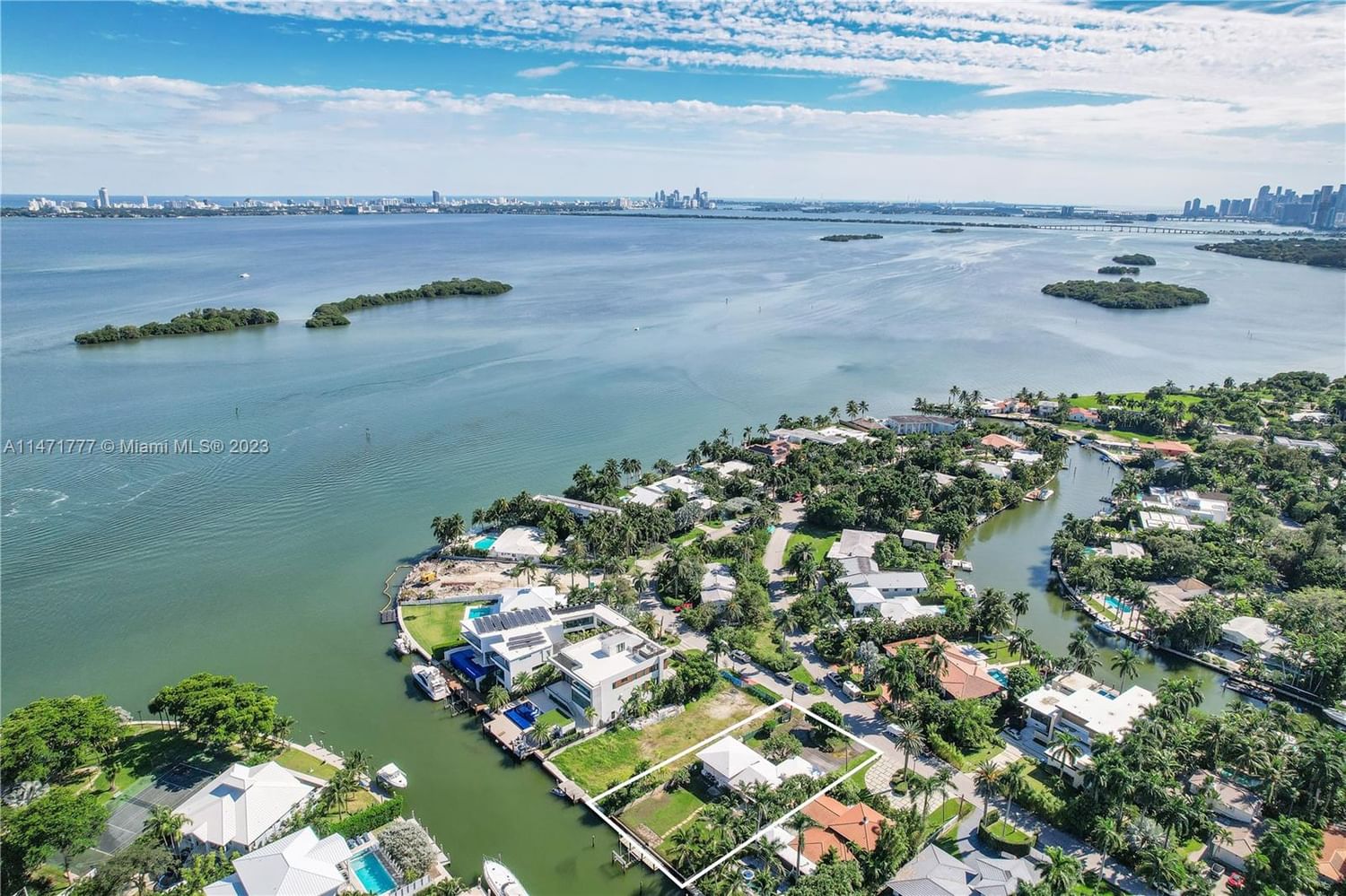 1075 Belle Meade Island Dr - 1