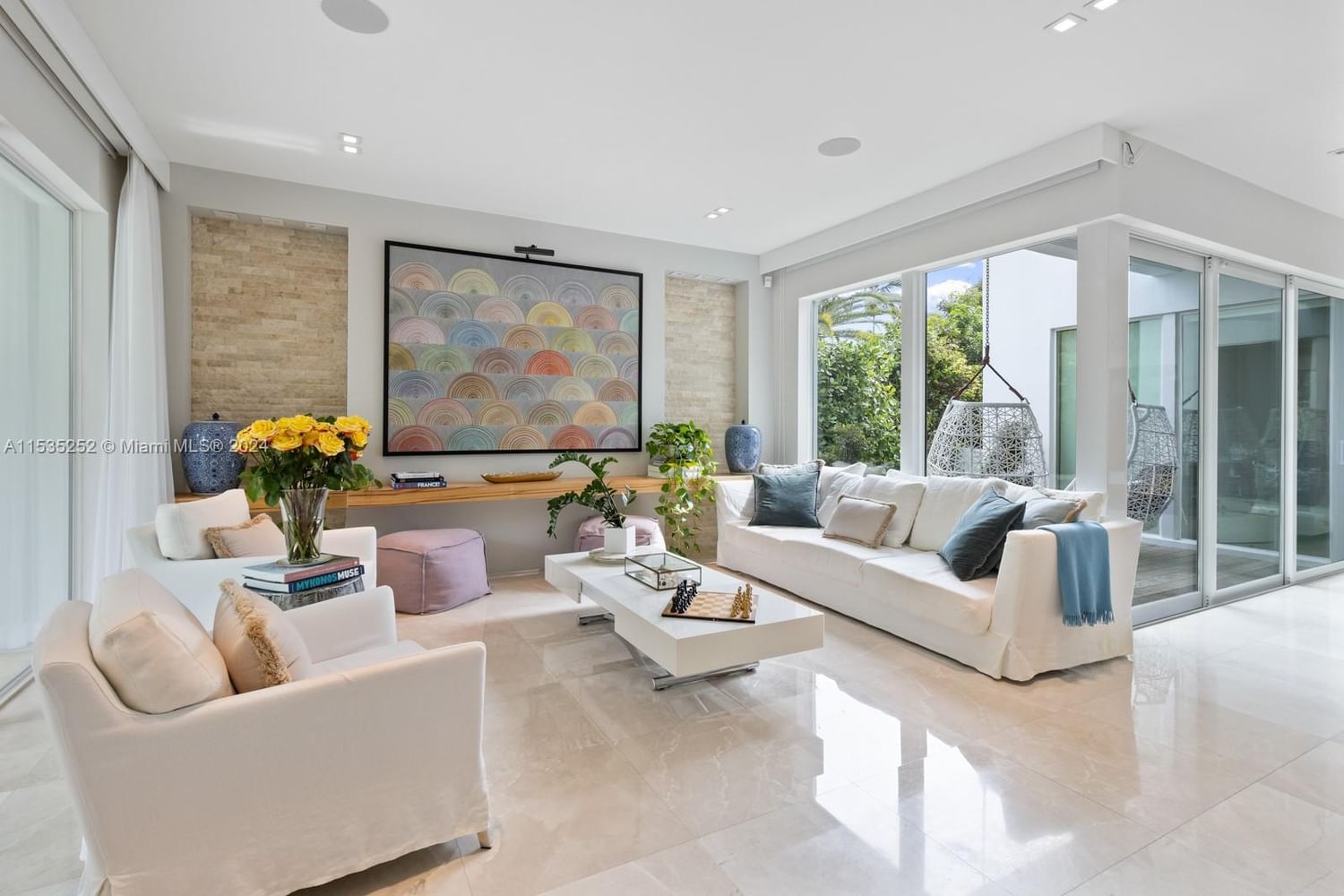 381 Beechwood Dr - 1