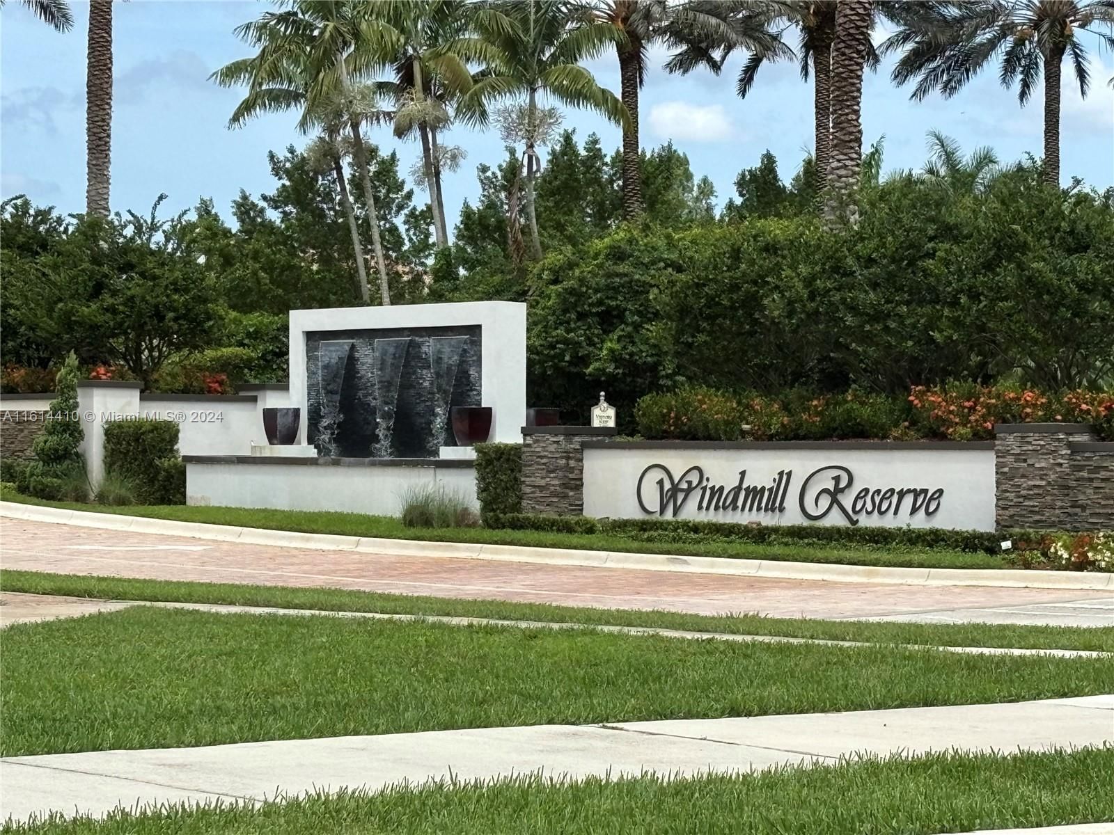 3233 Lake Ridge Ln - 1