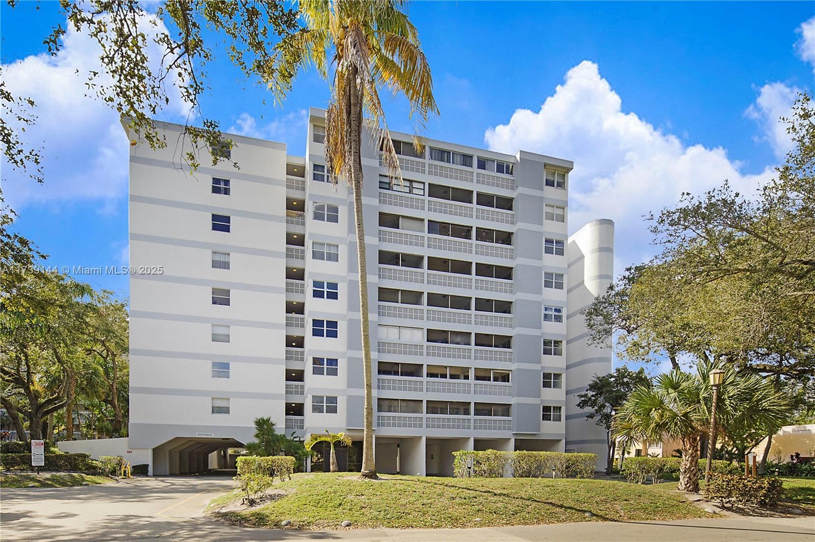 3301 SPANISH MOSS TER, Unit 904 - 1