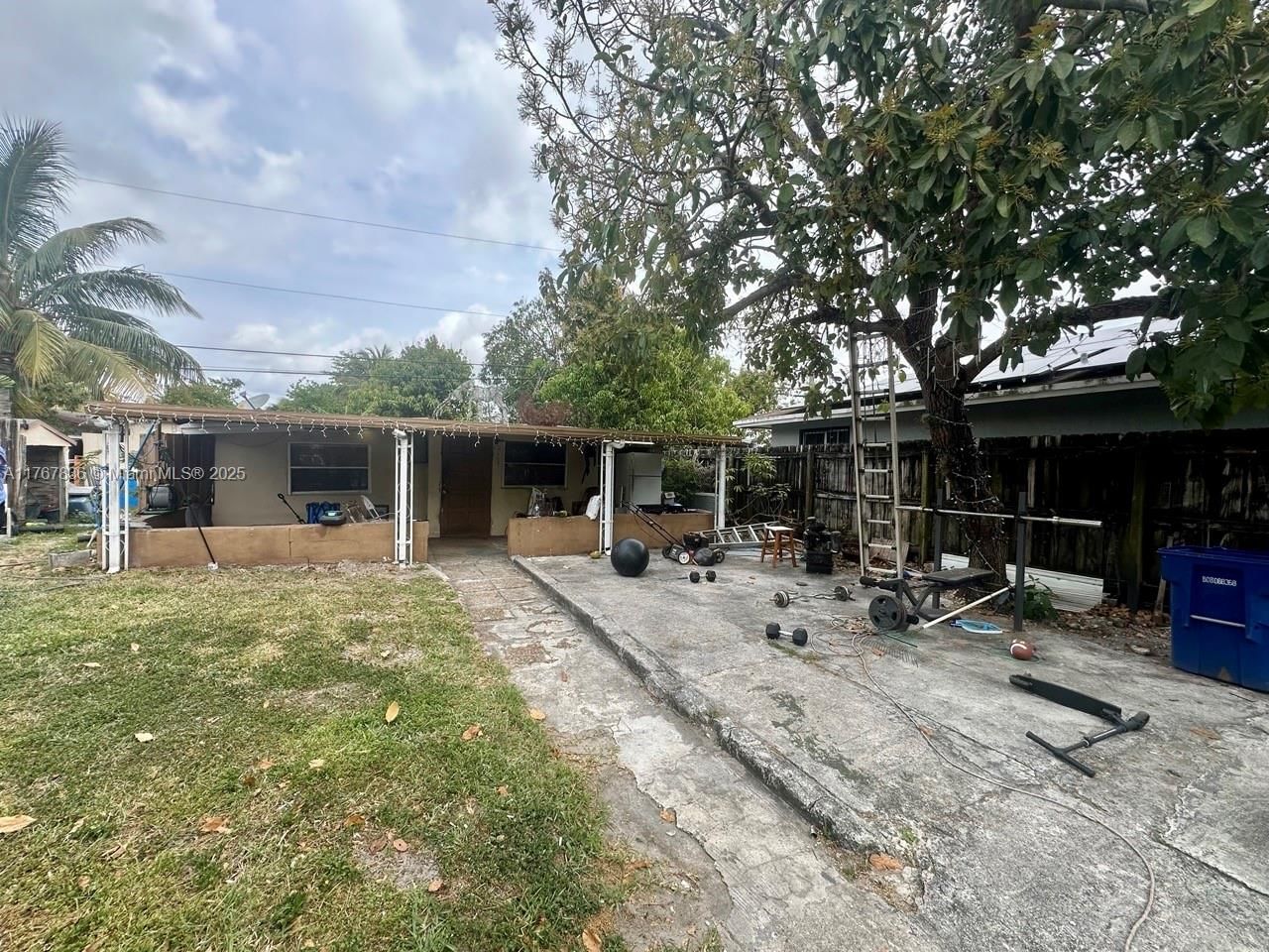 1739 NW 113TH TER - 1