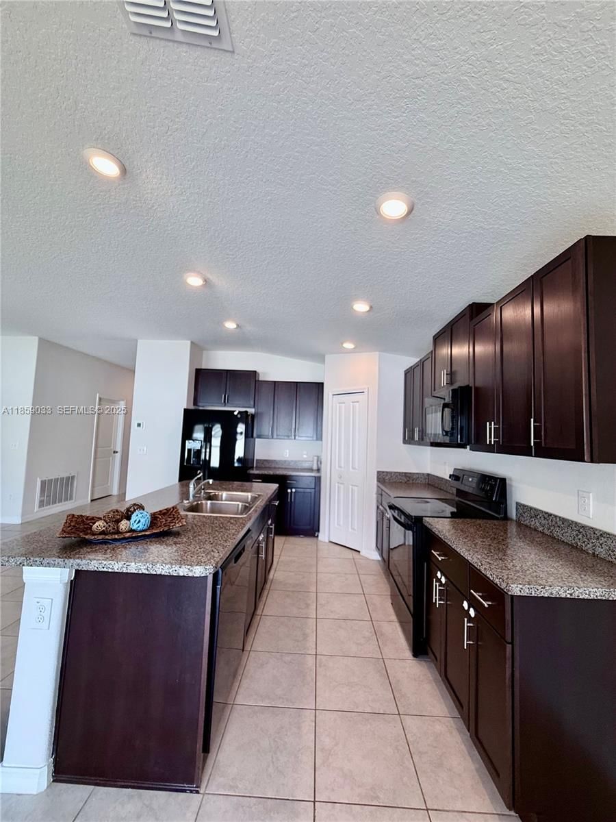 39889 Harmon Grove CT - 14