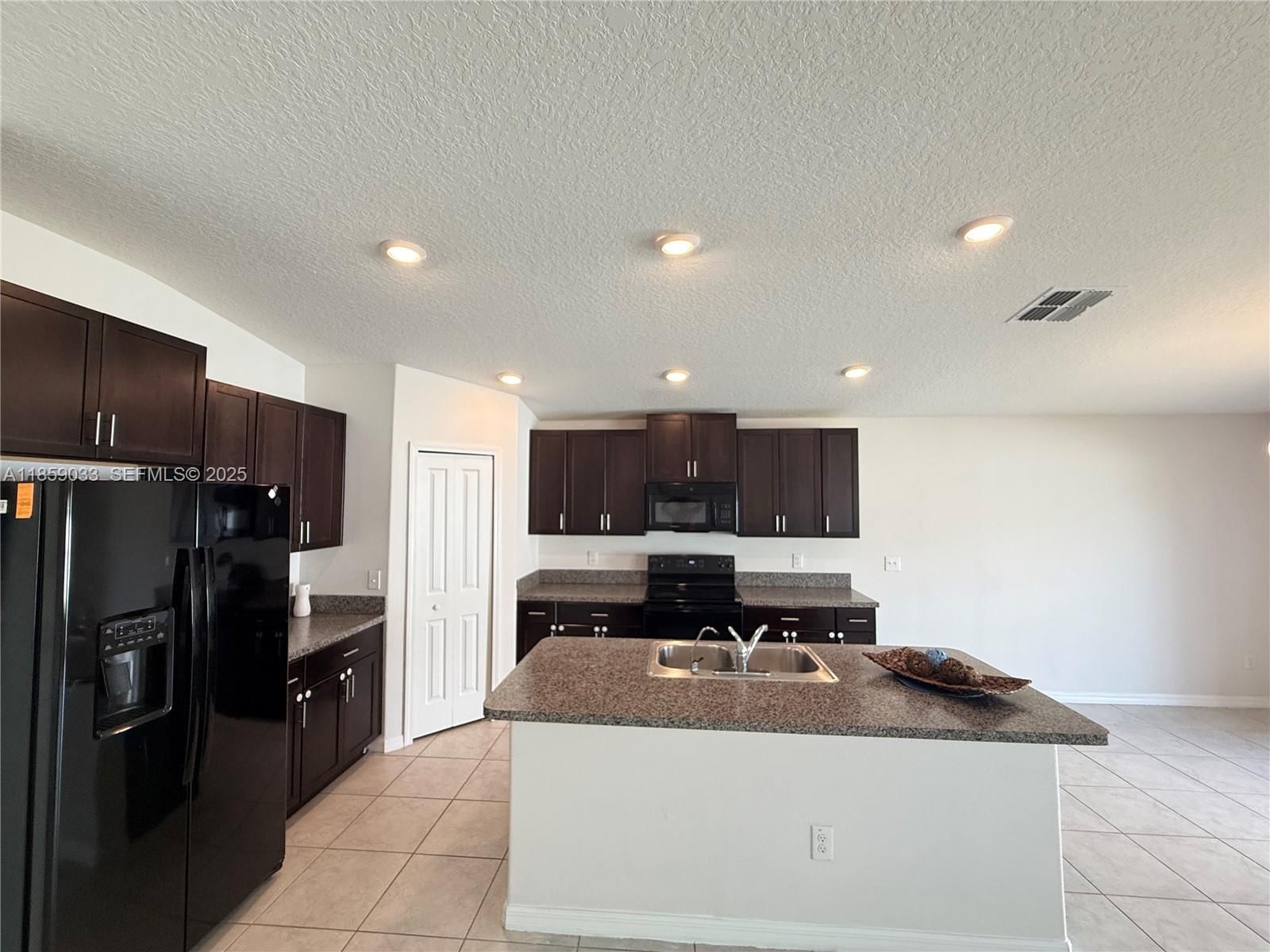 39889 Harmon Grove CT - 8