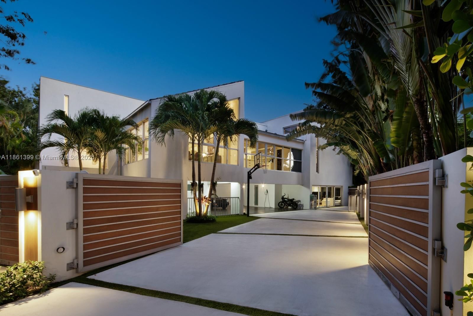 144 N Prospect Dr - 1