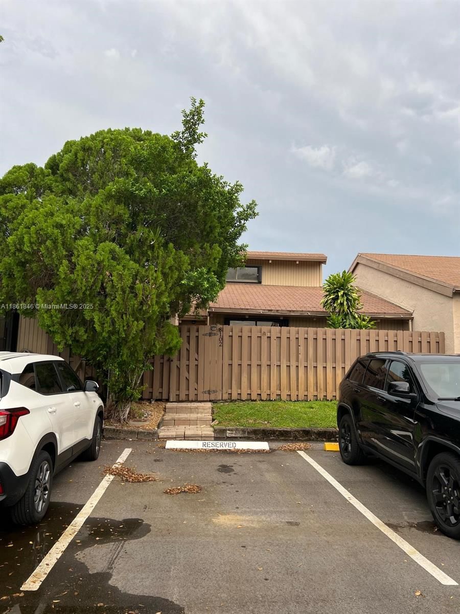 8102 SW 20TH CT - 1