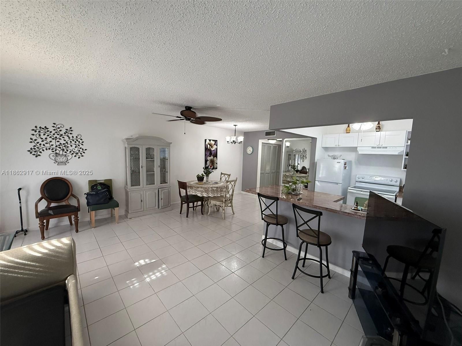 344 FARNHAM Q, Unit 344 - 1