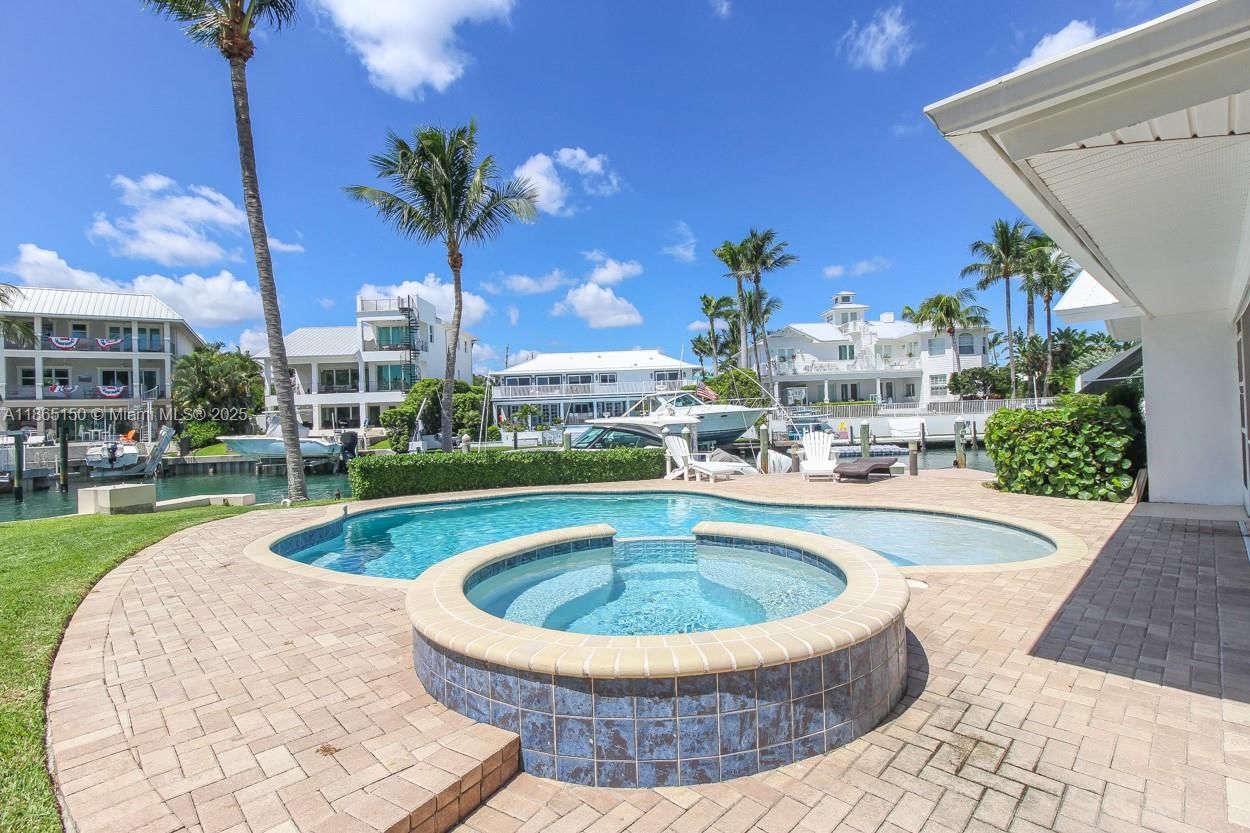 19125 Waterway Rd - 21