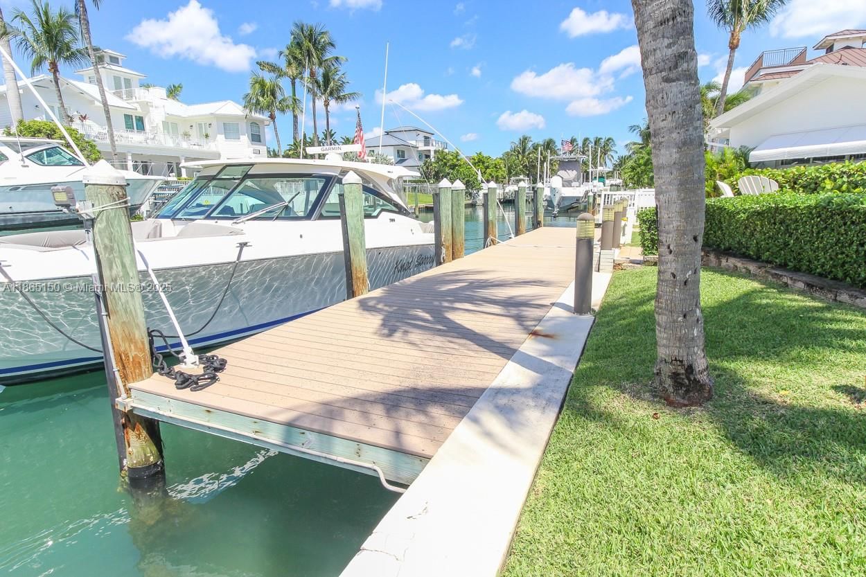 19125 Waterway Rd - 24