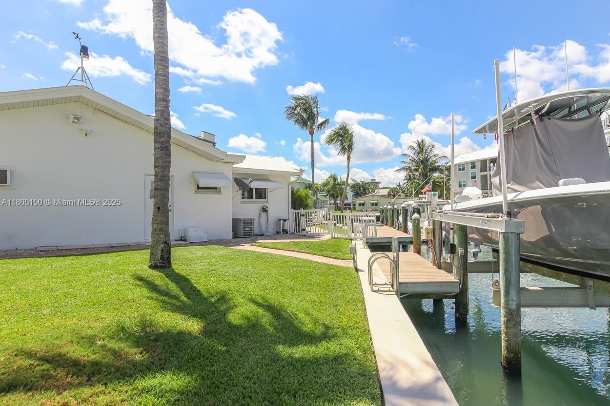 19125 Waterway Rd - 27