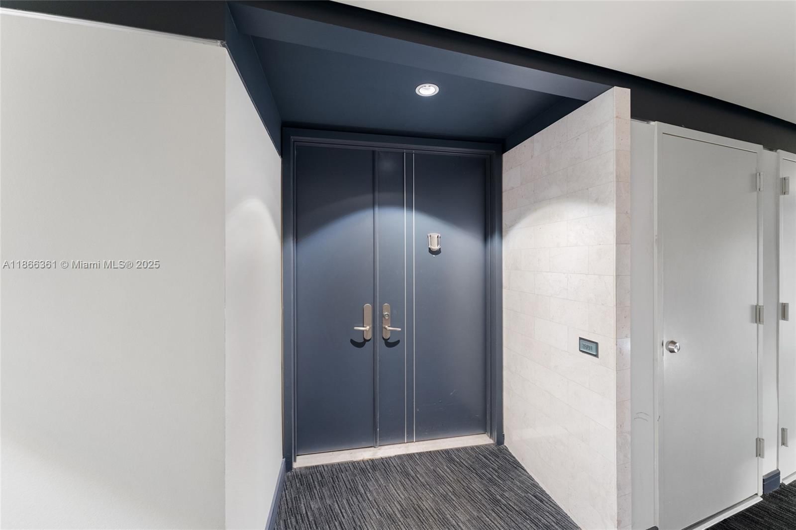 901 BRICKELL KEY BLVD, Unit 2801 - 1