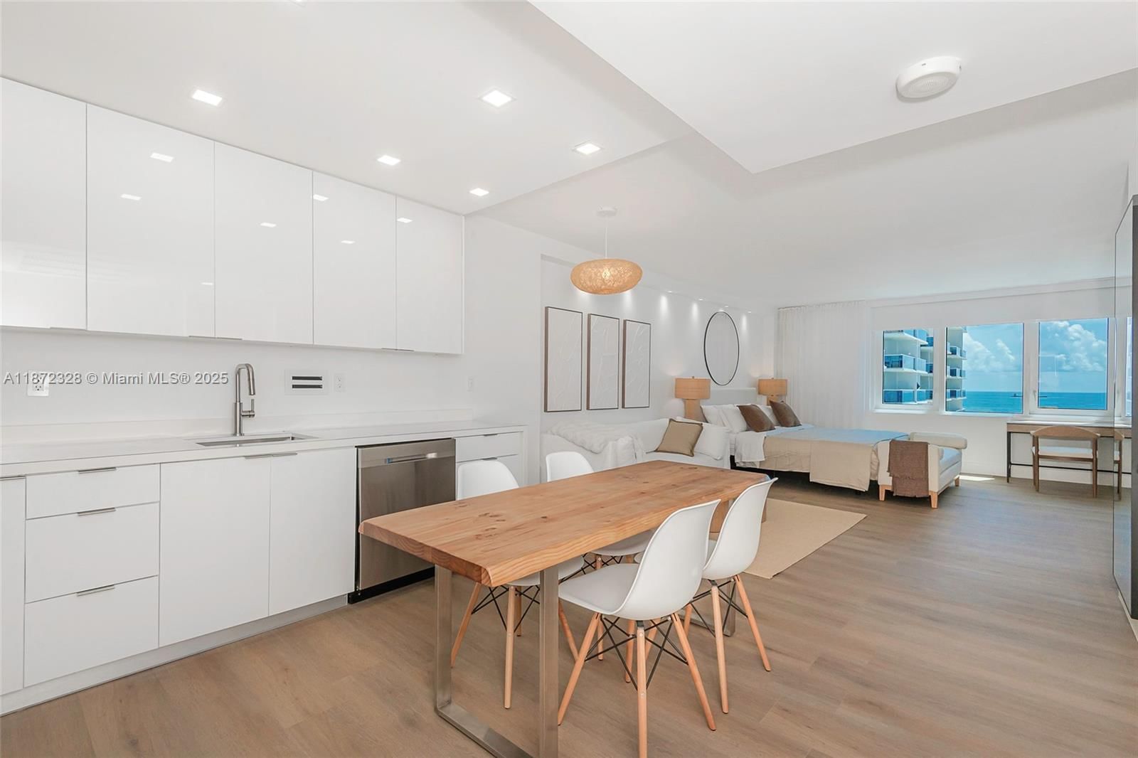 2301 COLLINS AVE, Unit 1442 - 1