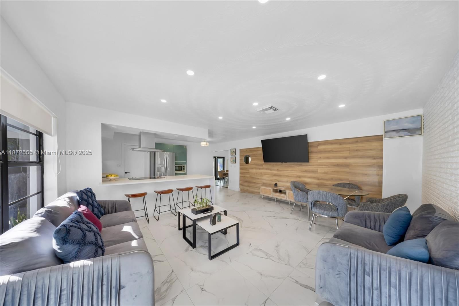 11420 NE 4th Ave - 1