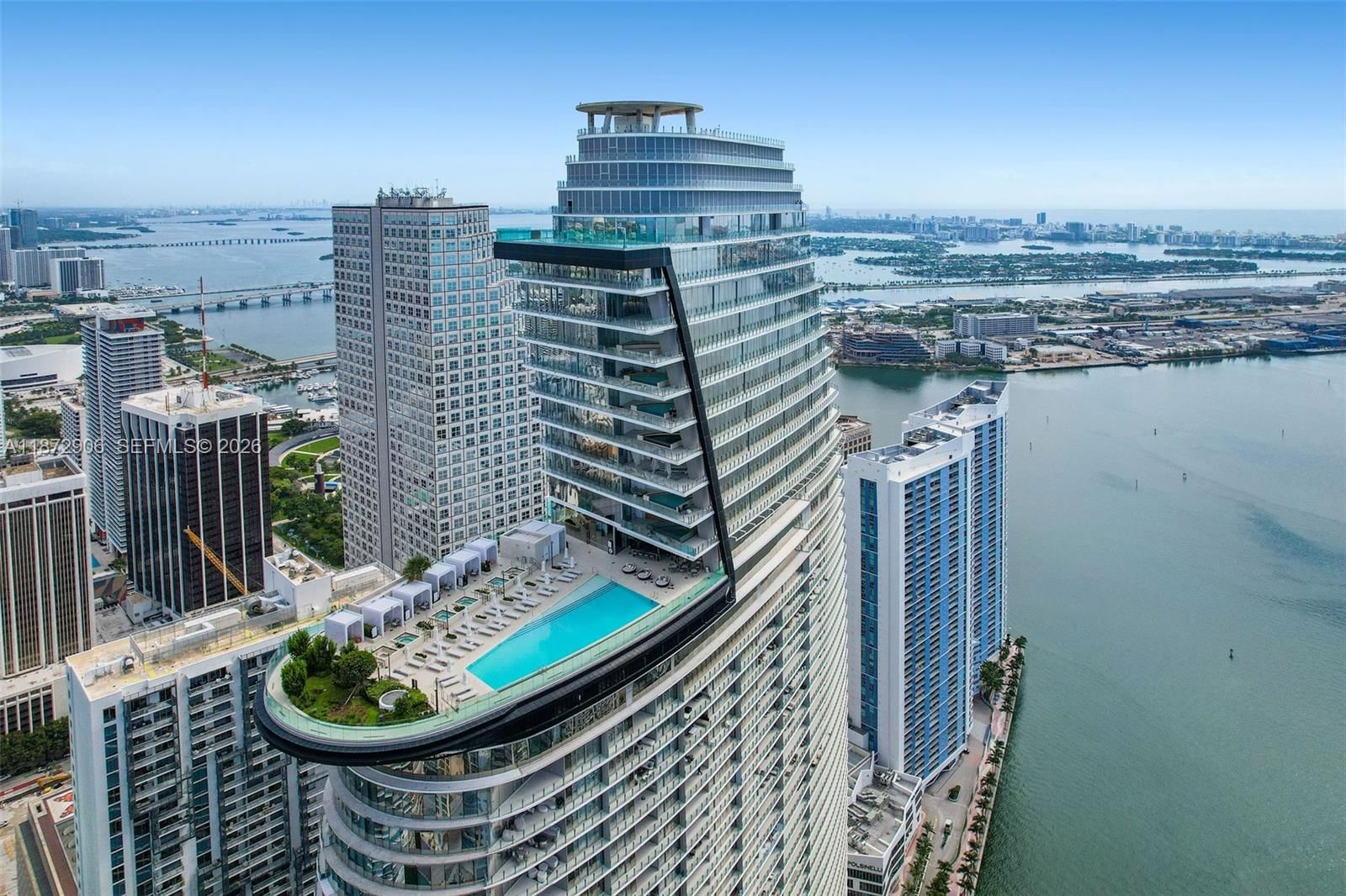 300 BISCAYNE BLVD WAY, Unit PH6001 - 1
