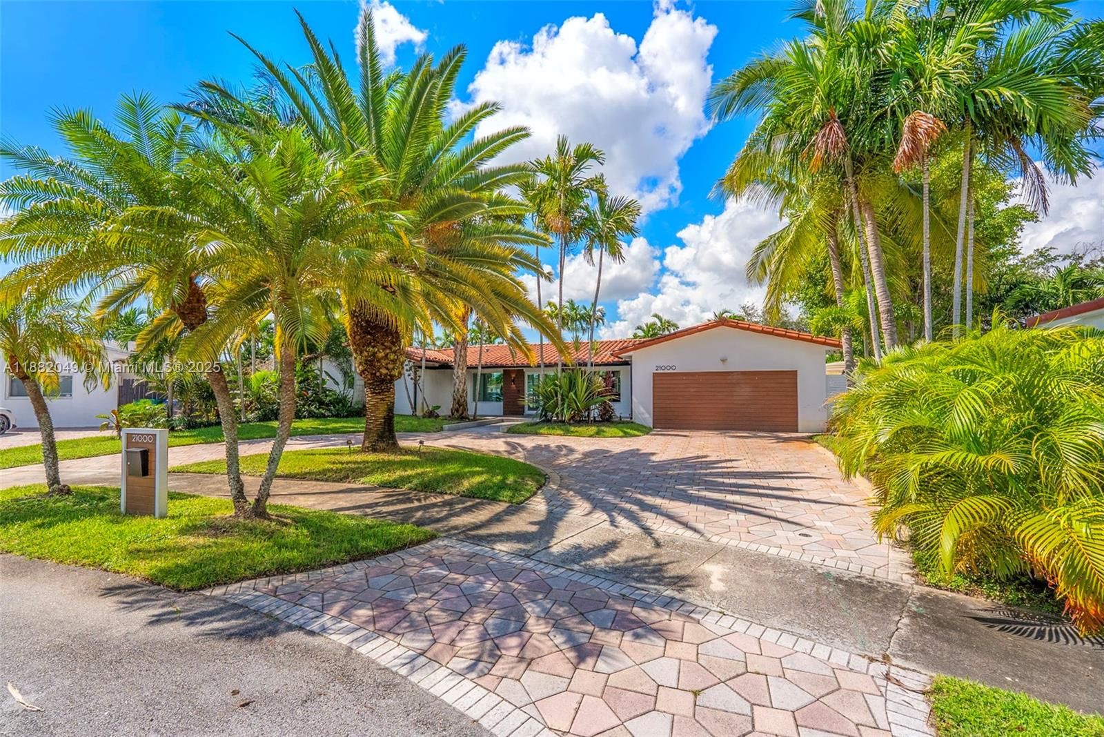 21000 NE 18th Ct - 1