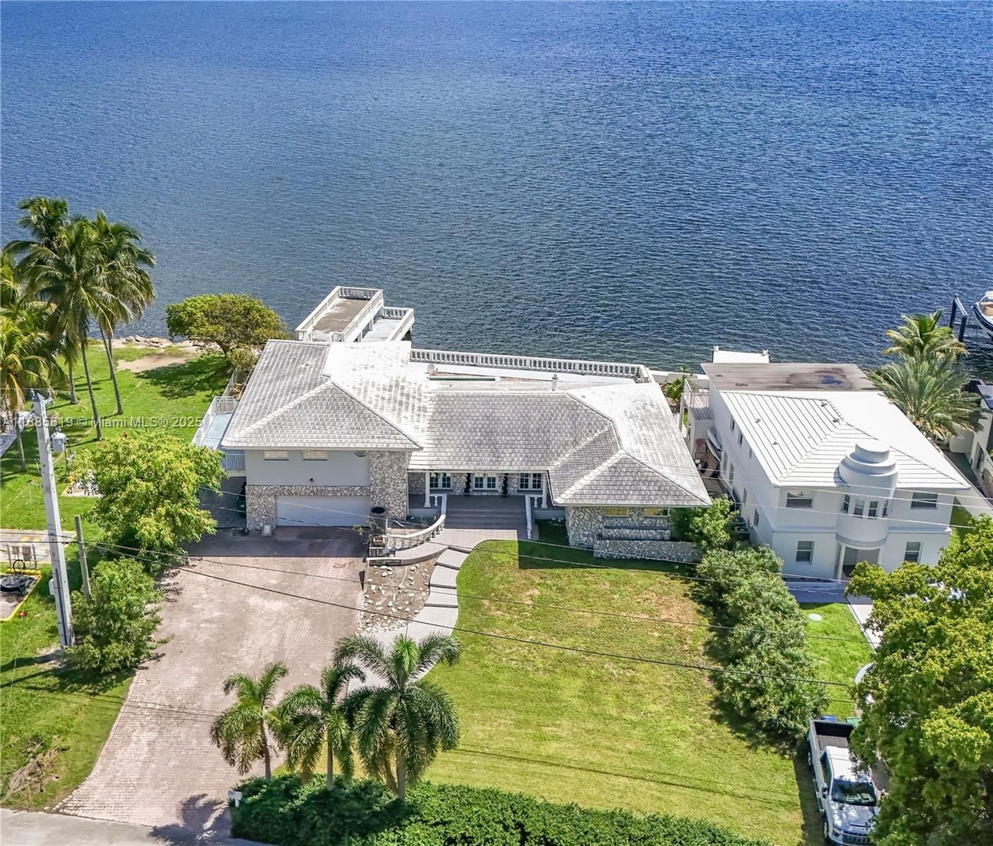 10875 N BAYSHORE DR - 1