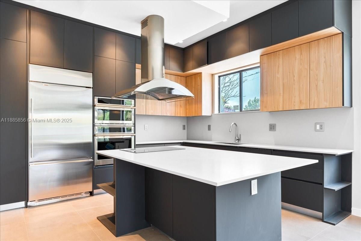 21320 NE 26TH AVE - 1