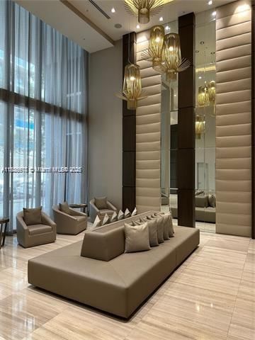 1010 SW 2ND AVE, Unit PH06 - 1