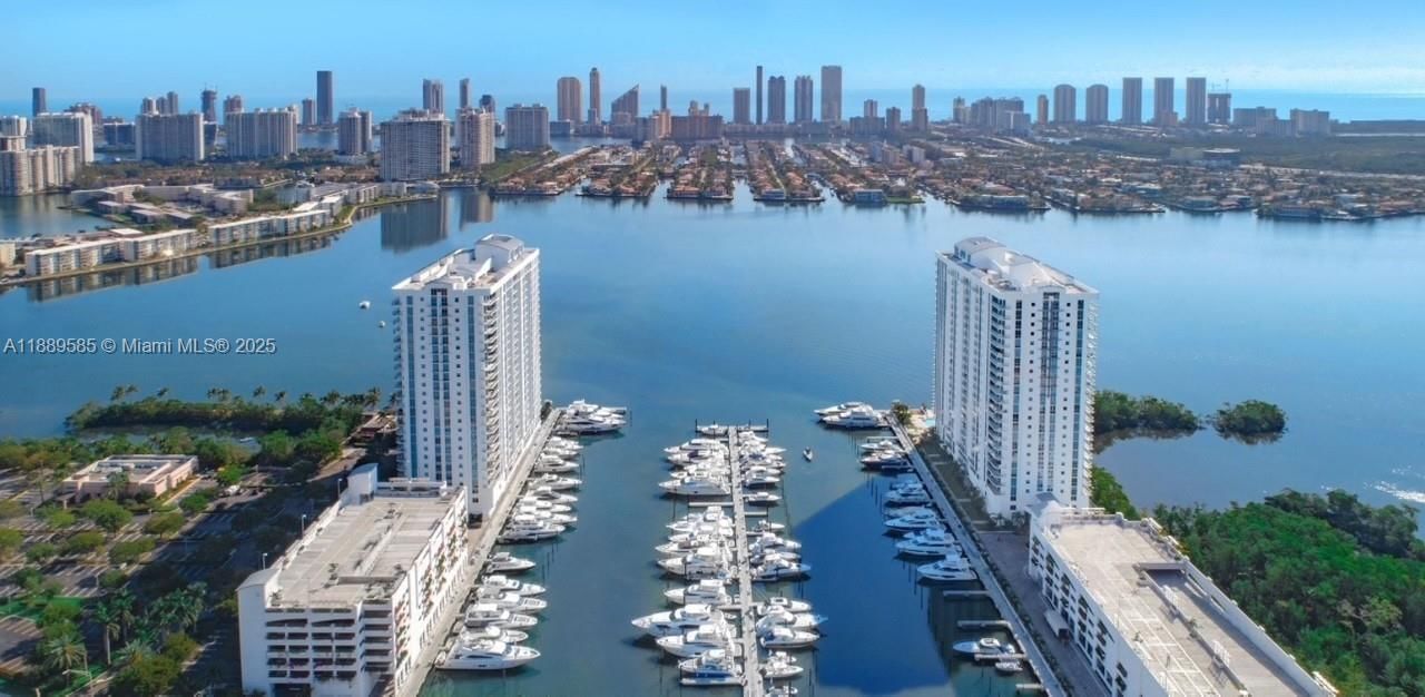 17211 BISCAYNE BLVD - 1