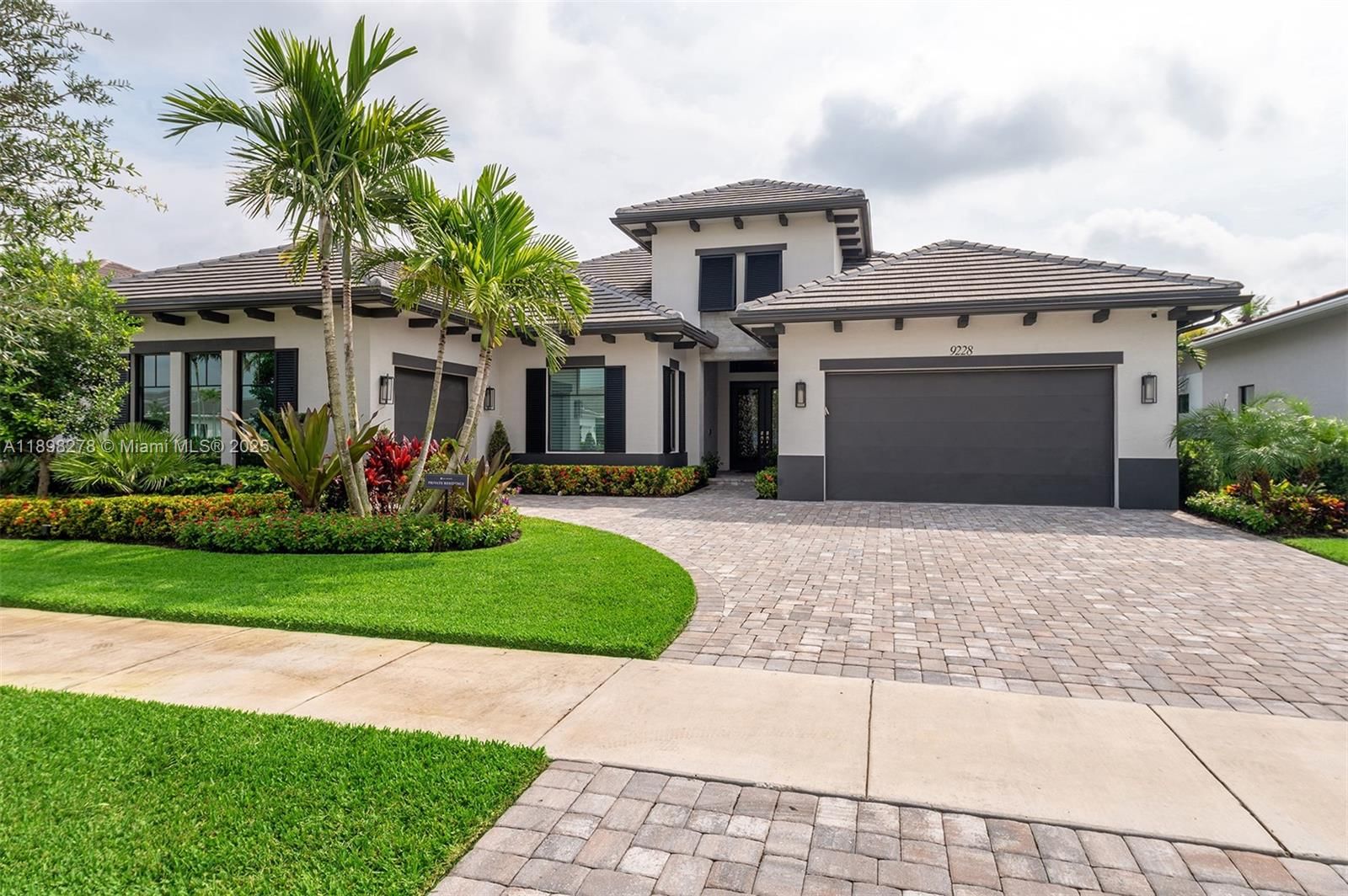 9228 CORAL ISLES CIR - 1