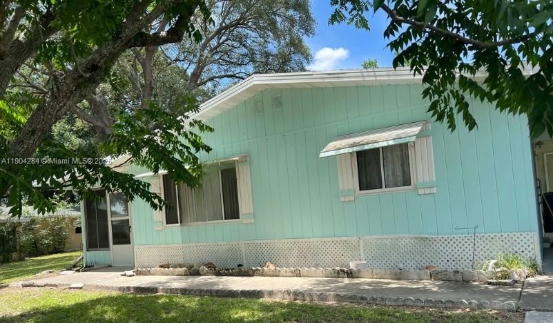 8955 SW 104TH LN - 1