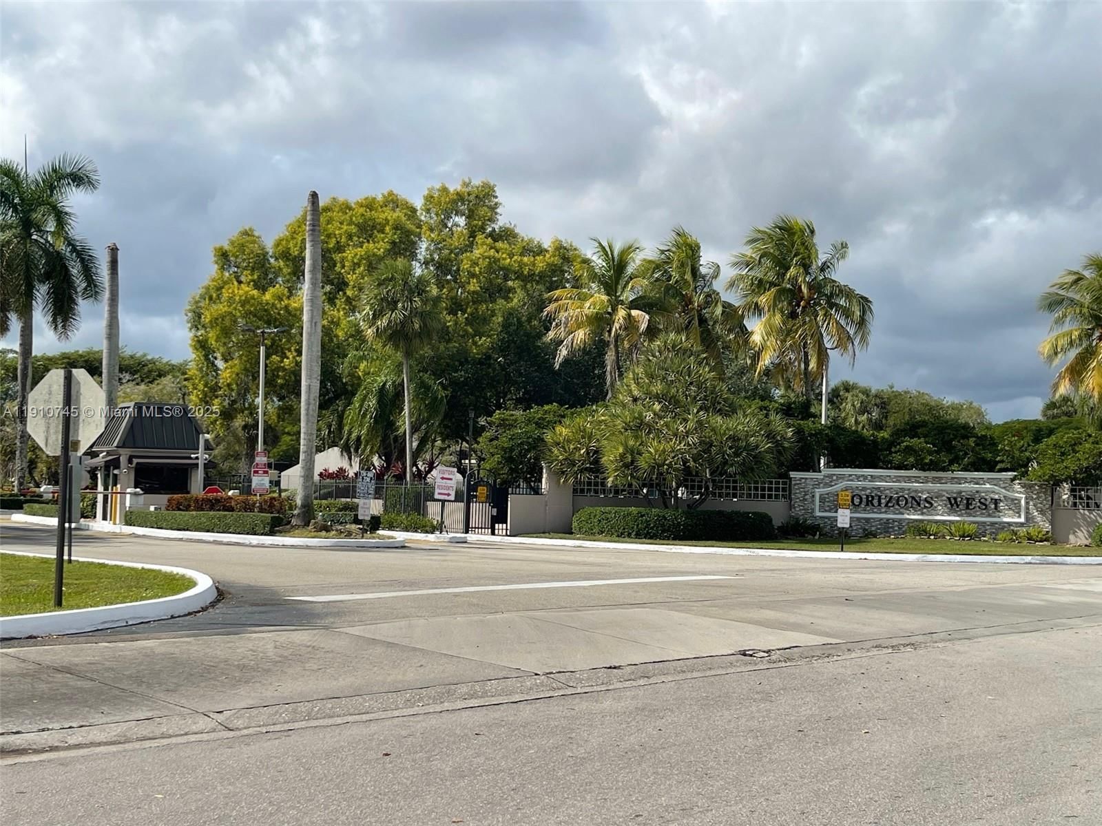 8500 SW 133RD AVE RD, Unit 123 - 1