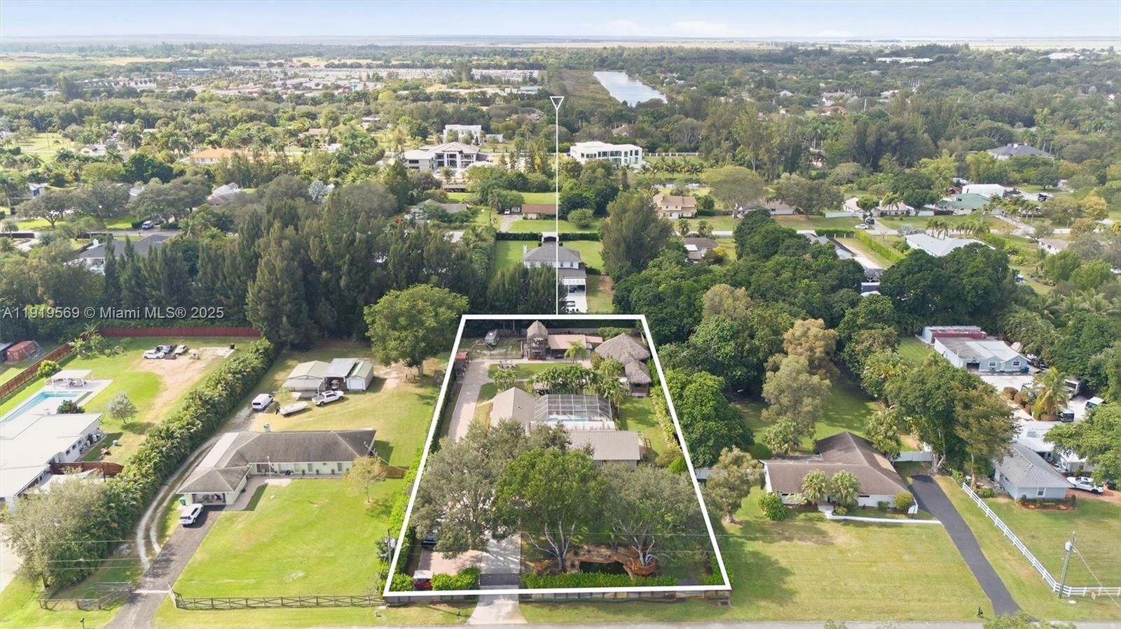 5601 SW 195TH TER - 1