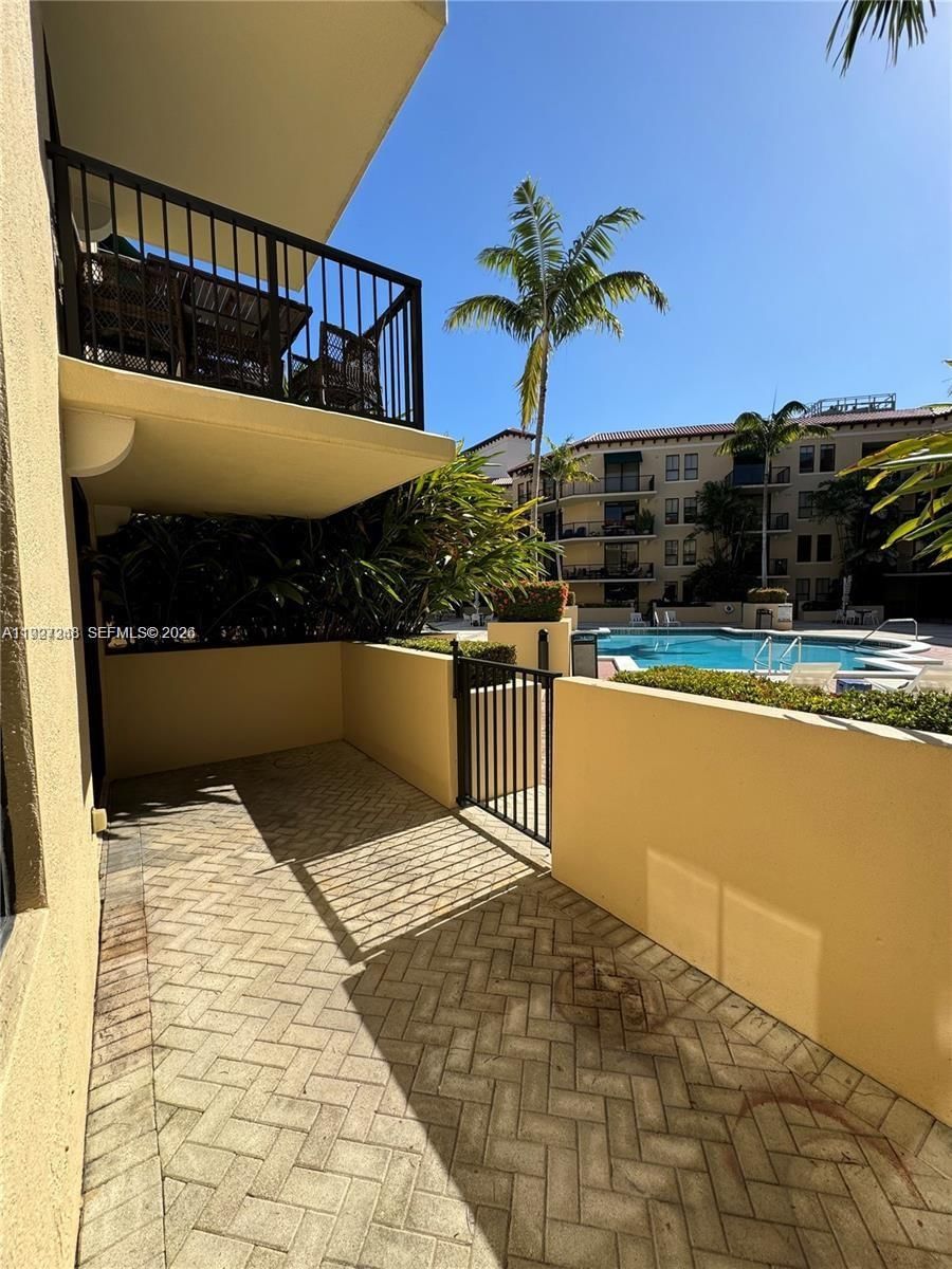 55 MERRICK WAY, Unit 505 - 1