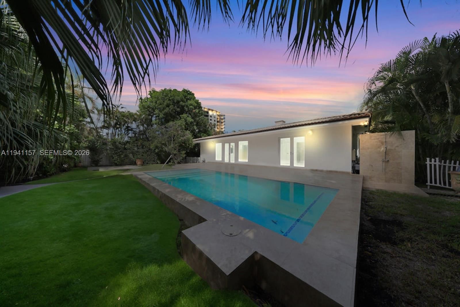 850 N VENETIAN DR - 1