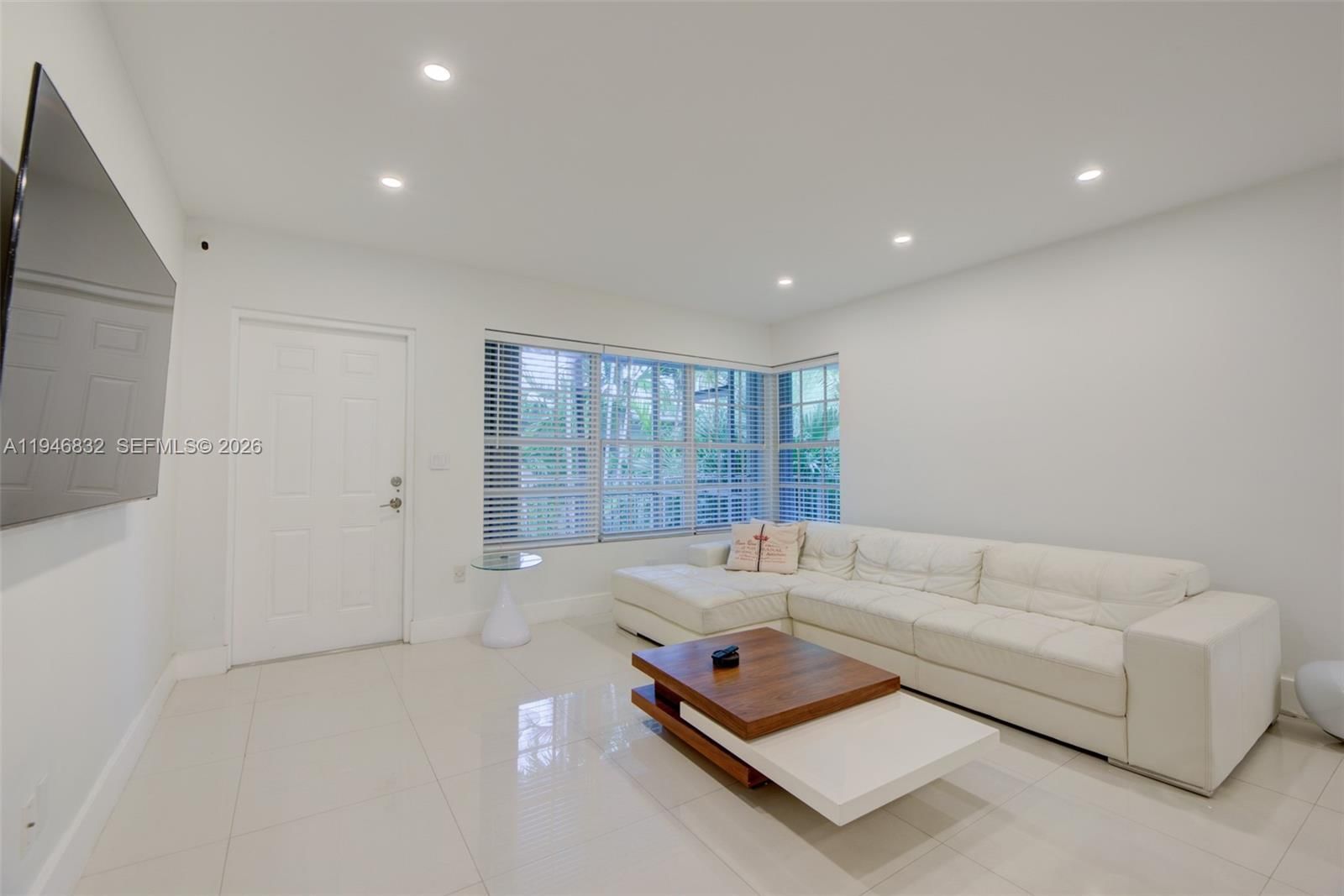 1125 99TH ST, Unit 12 - 1