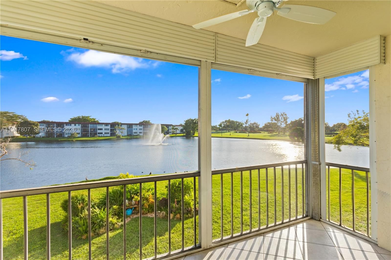 9500 N HOLLYBROOK LAKE DR, Unit 5-206 - 1