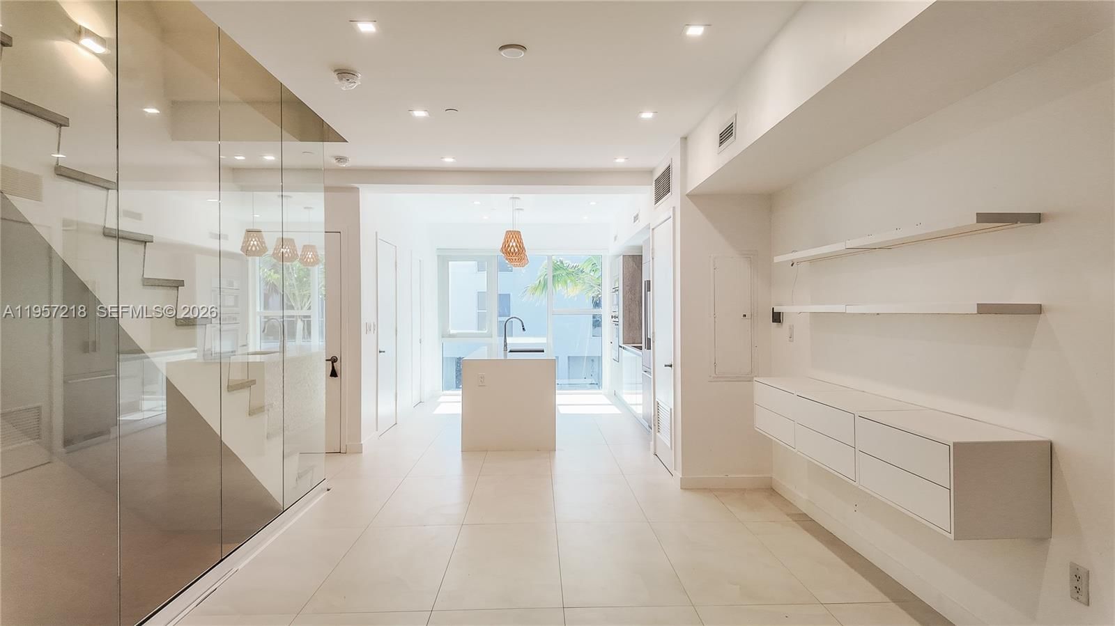 455 NE 39TH ST, Unit 304 - 1