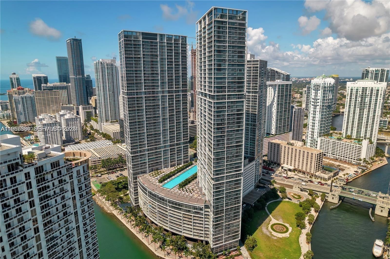 475 BRICKELL AVE, Unit 4211 - 1
