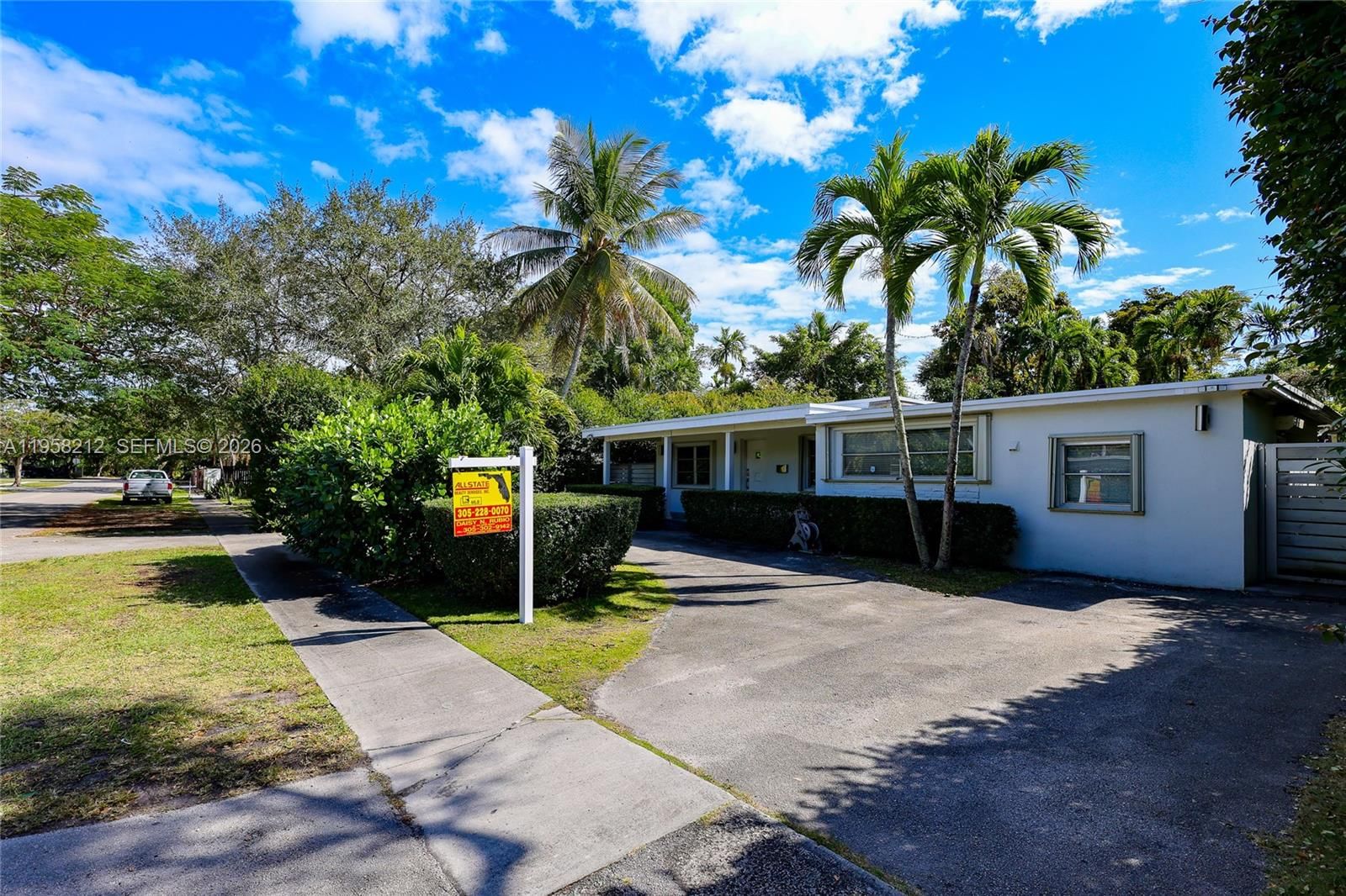 6130 SW 46TH TER - 1