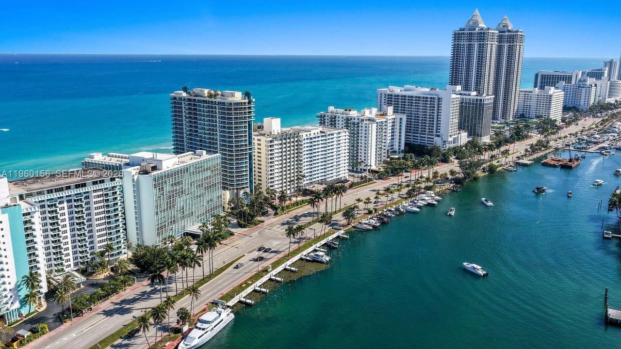 5005 COLLINS AVE, Unit 504 - 1