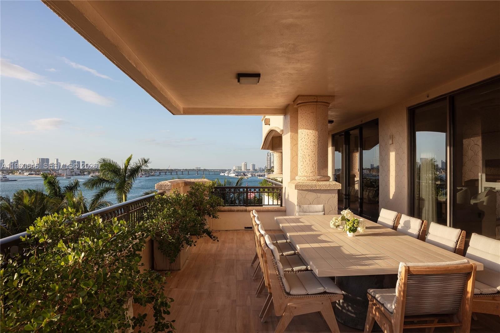 6800 FISHER ISLAND DR, Unit 6851 - 1