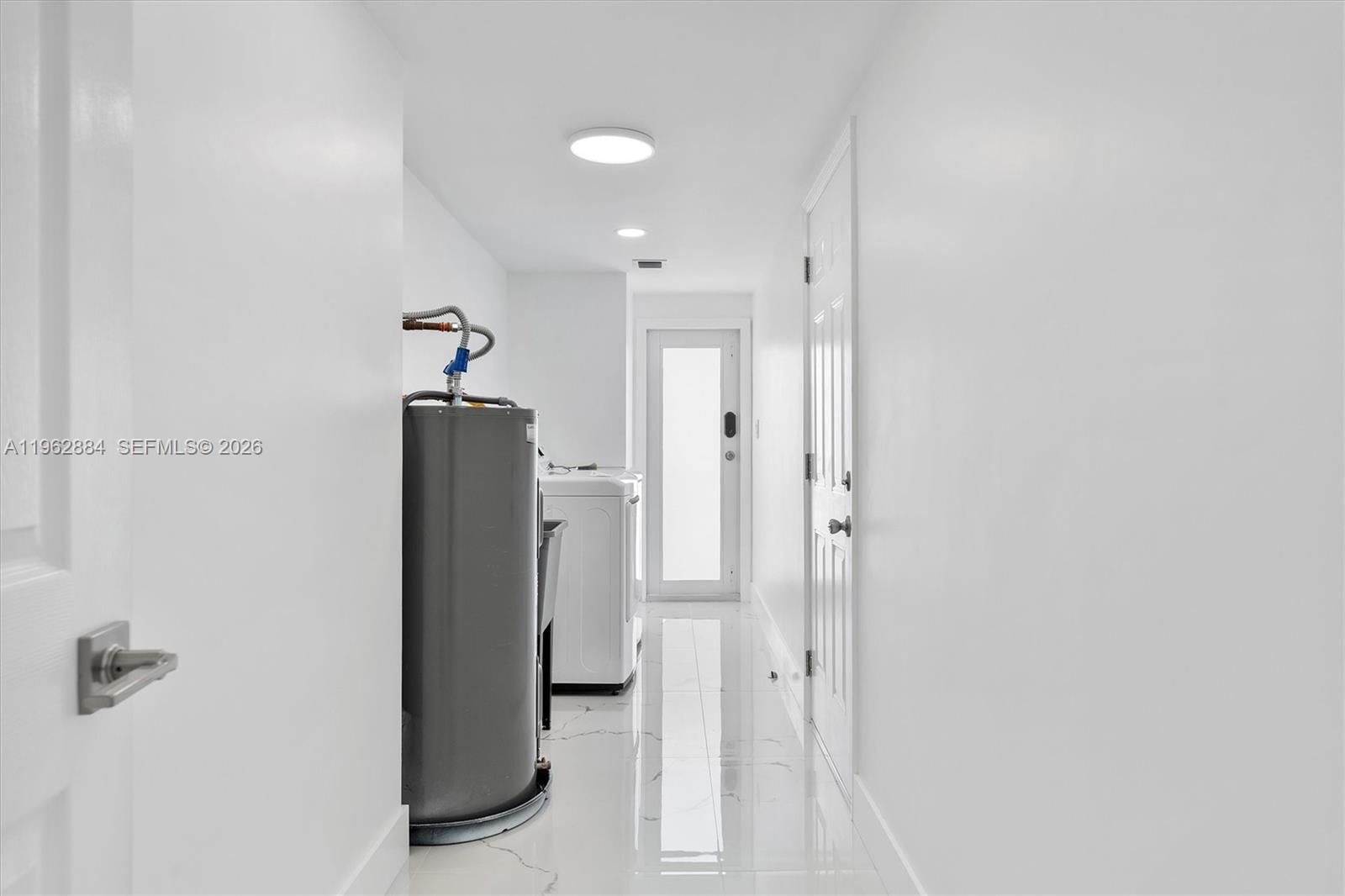 5711 NE 20th Ter - 43