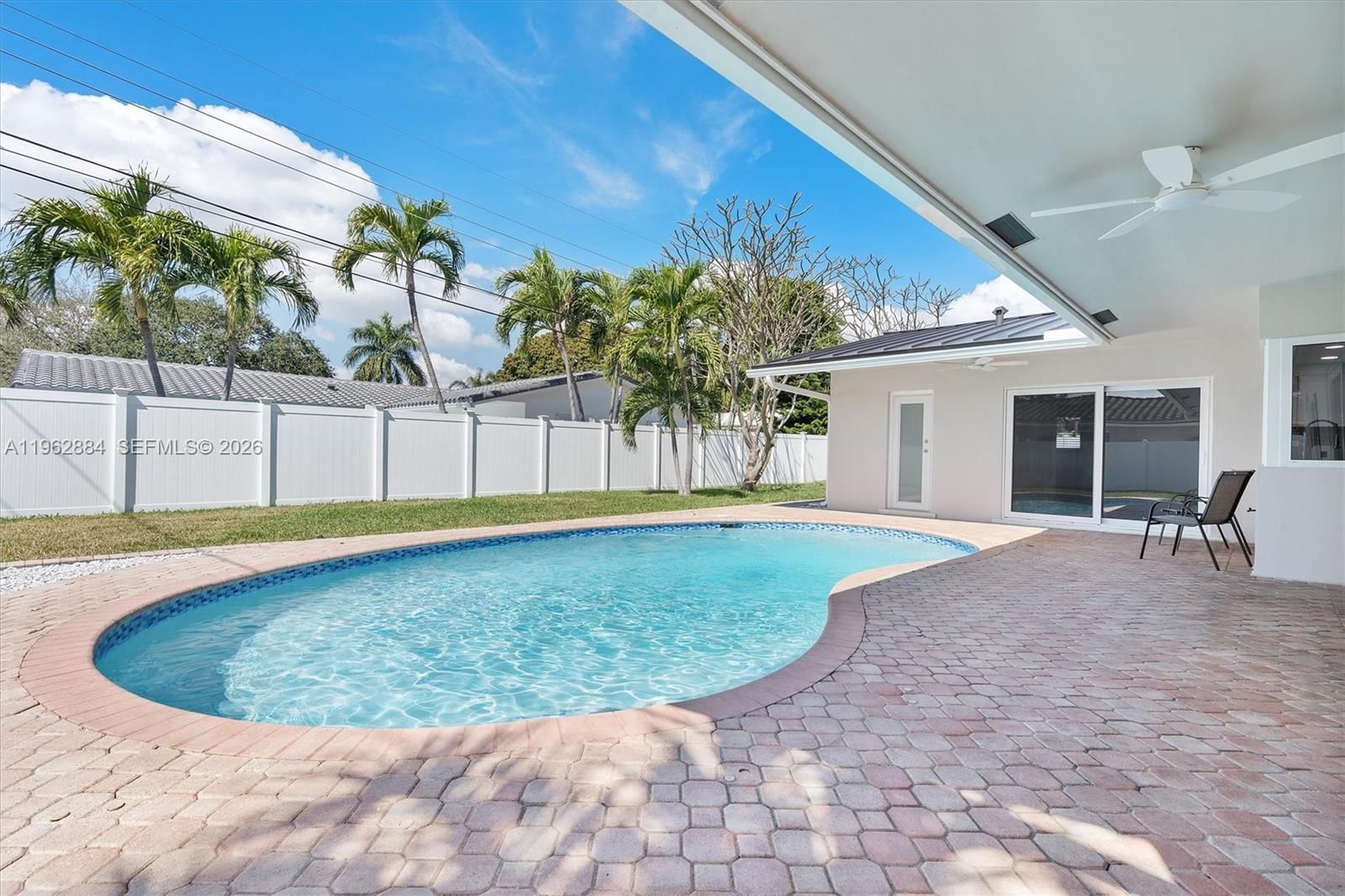 5711 NE 20th Ter - 52